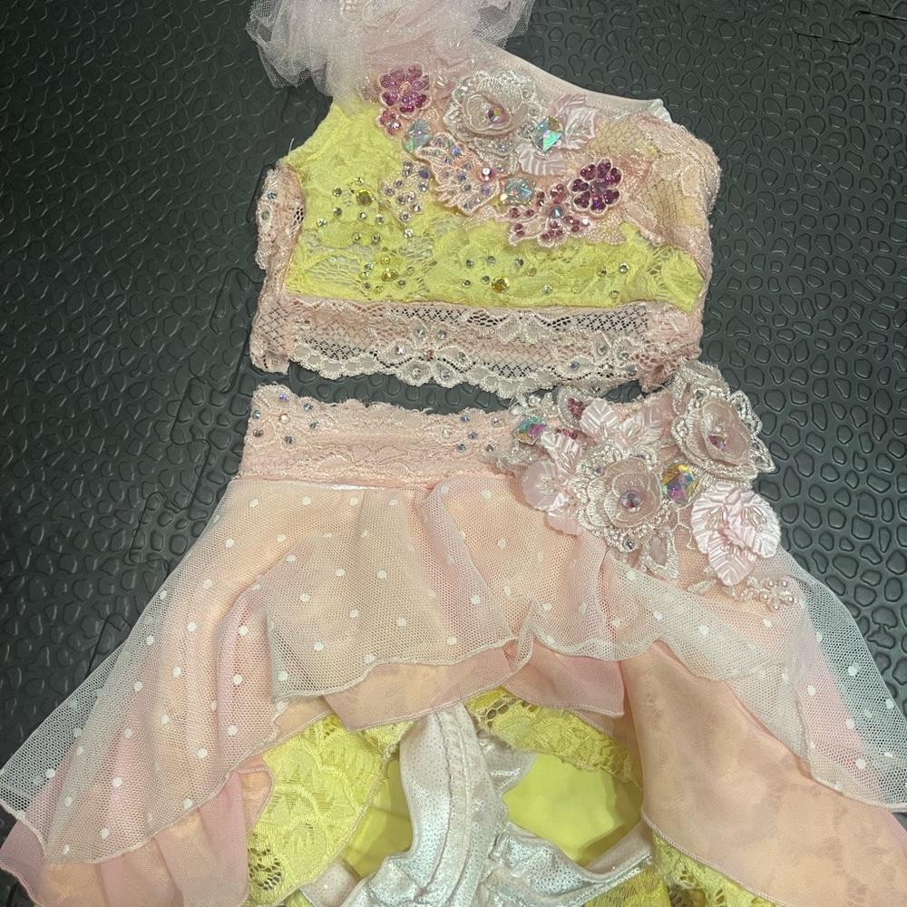 Lyrical costume child xs